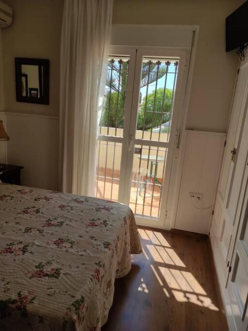 Chalet con capacidad para 8 personas Chiclana de la Frontera Exterior foto